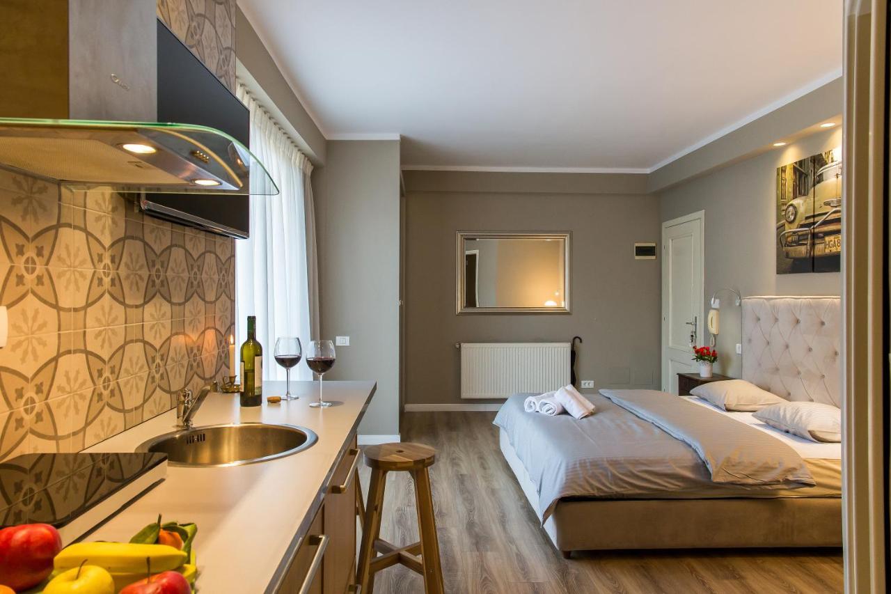 One Love Metropolitan Gardens Studio II Apartment Bucharest Exterior photo